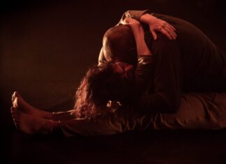 Cia Etra de Dança passeia pelo corpo em “Vulcão” Cia Etra de Dança passeia pelo corpo em "Vulcão"