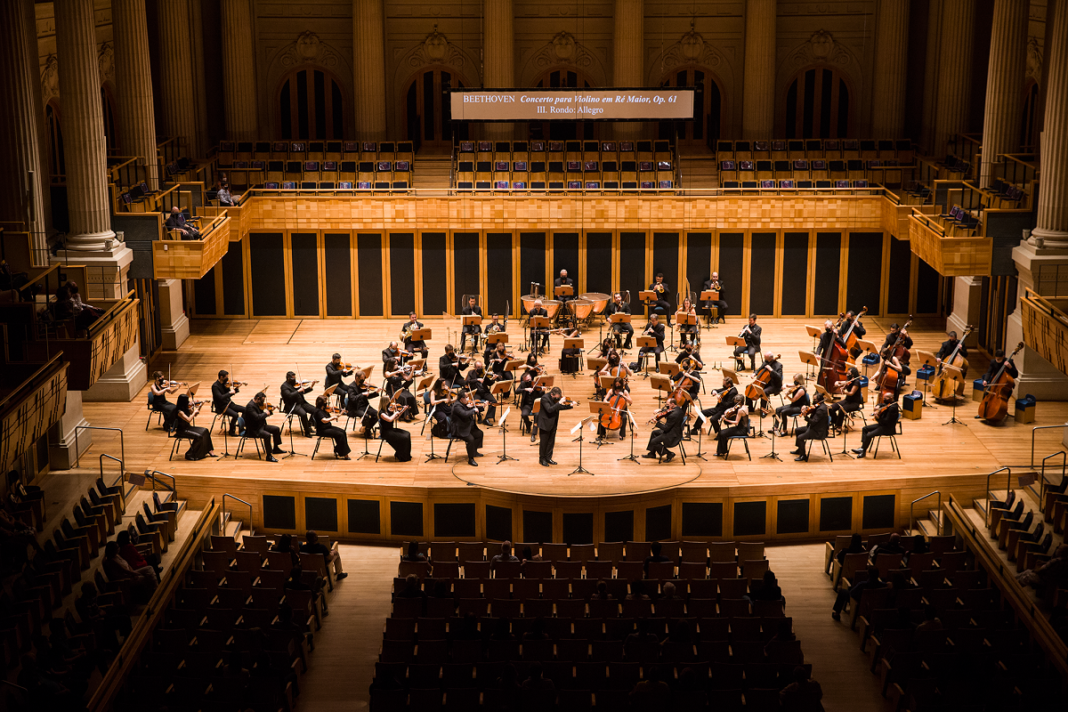 Osesp apresenta Quatro Estações de Vivaldi e Portenhas