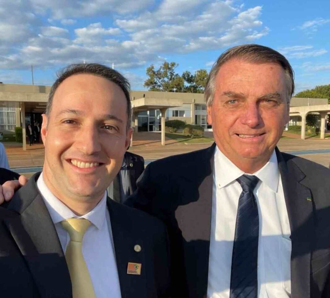 Deputado Derrite e Bolsonaro formam nova dupla