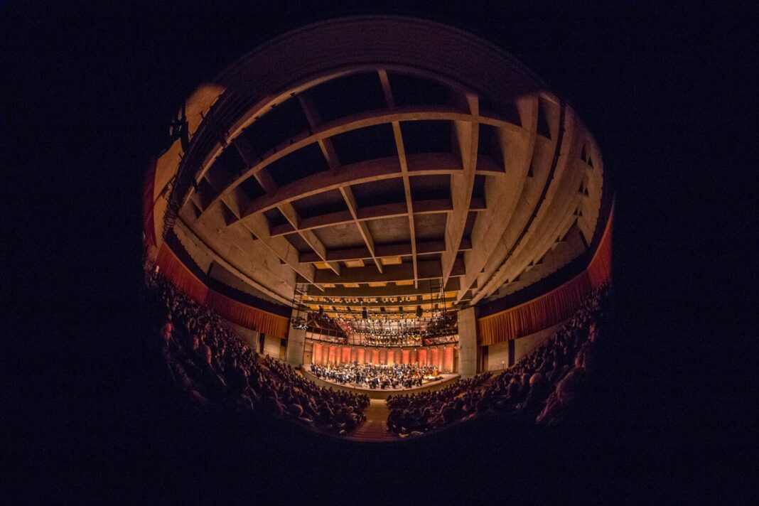 Auditório Claudio Santoro traz ensaio aberto de orquestra