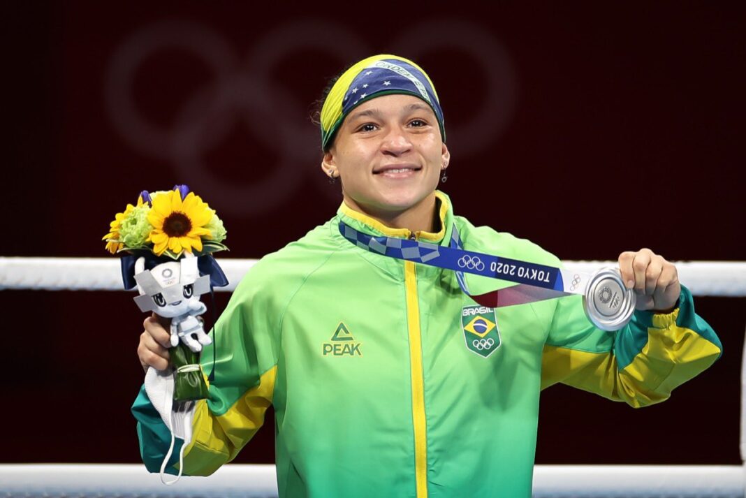 Brasil é prata no vôlei feminino e no boxe em Tóquio