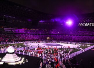 Cerimônia põe fim aos Jogos “mais difíceis da história” Cerimônia põe fim aos Jogos "mais difíceis da história"