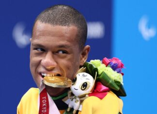 Brasil leva mais dois Ouros e um Bronze na natação em Tóquio Brasil leva mais dois Ouros e um Bronze na natação em Tóquio