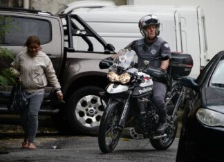 Mais dois traficantes presos pela ROCAM e Força Tática da PM em Rio Claro Mais dois traficantes presos pela ROCAM e Força Tática da PM em Rio Claro