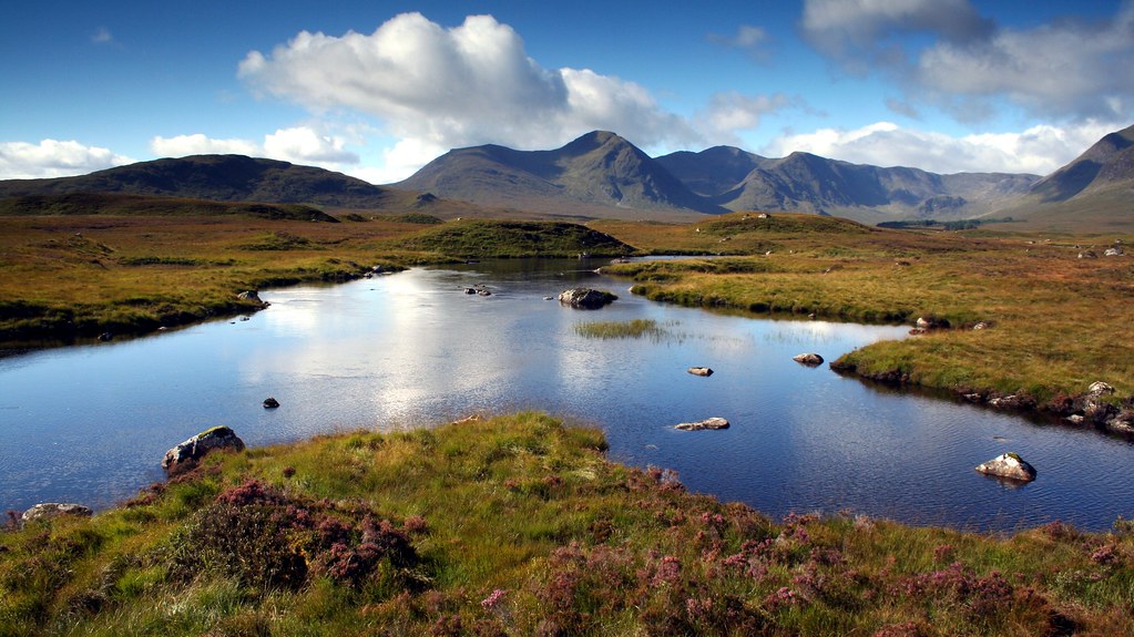 Viaje para os cenários reais de "Outlander" na Escócia