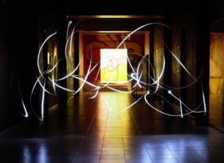 Espetáculo “RisKo” discute o racismo através da dança Espetáculo "RisKo" discute o racismo através da dança