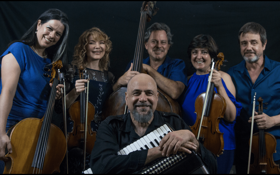 Toninho Ferragutti reúne quinteto de cordas em live nesta terça