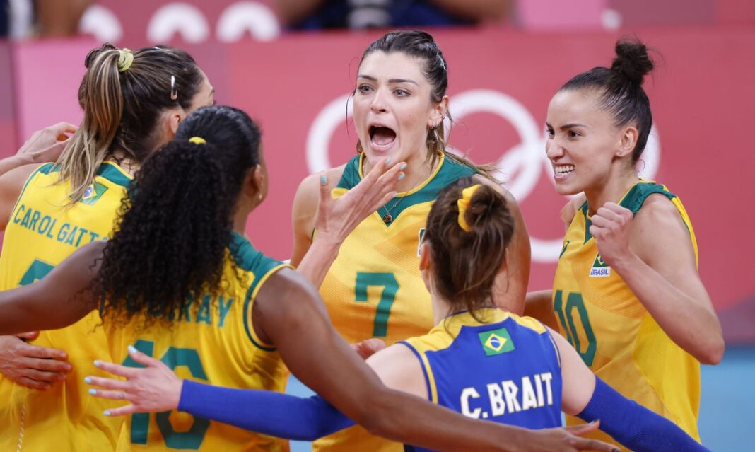 Meninas do vôlei batem russas e vão às semifinais em Tóquio