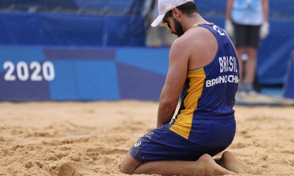 Alison e Álvaro vencem mexicanos e vão às quartas do vôlei de praia