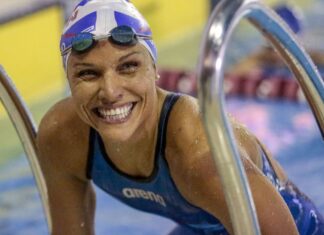 Brasil conquista ouro, prata e bronze na natação Brasil conquista ouro, prata e bronze na natação