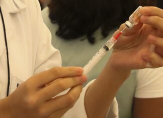 Brasil atinge 50 milhões de pessoas com vacinação completa contra a Covid-19 Brasil atinge 50 milhões de pessoas com vacinação completa contra a Covid-19