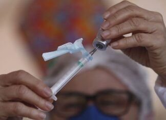 Rio Claro aplica 2ª dose de manhã e 1ª dose à tarde nesta quarta Rio Claro aplica 2ª dose de manhã e 1ª dose à tarde nesta quarta