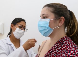 Rio Claro terá vacinação contra a Covid na segunda e terça-feira Rio Claro terá vacinação contra a Covid na segunda e terça-feira