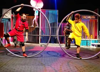 Circo Teatro Palombar apresenta o espetáculo “CircomUns” Circo Teatro Palombar apresenta o espetáculo “CircomUns”