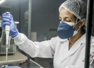 Brasil registra 20,9 milhões de casos e 586,5 mil mortes por Covid-19 Brasil registra 20,9 milhões de casos e 586,5 mil mortes