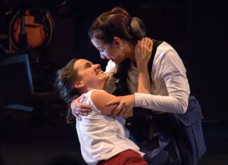 Espetáculo com Débora Falabella é atração de hoje no Sesc em Casa Espetáculo com Débora Falabella é atração de hoje no Sesc