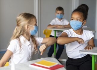 Governo determina a retomada obrigatória das aulas presenciais no estado de SP Governo determina a retomada obrigatória das aulas presenciais