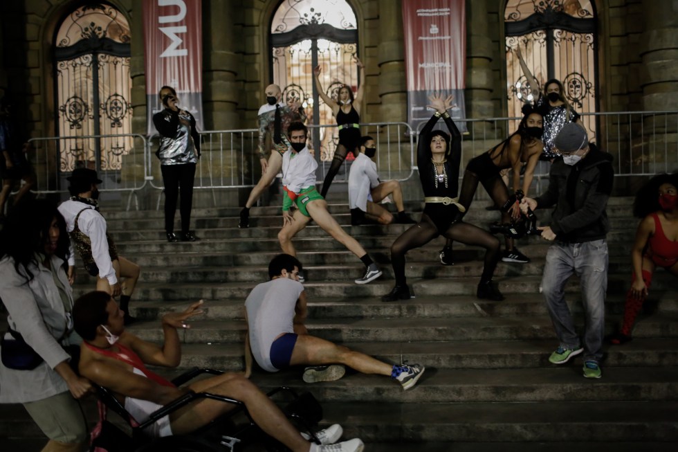 Bienal do Sesc apresenta novas performances de dança 