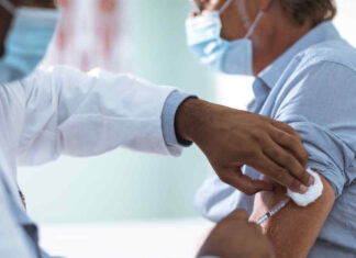 Quem tem 12 anos ou mais deve se vacinar contra a Covid-19 Quem tem 12 anos ou mais deve se vacinar contra a Covid-19