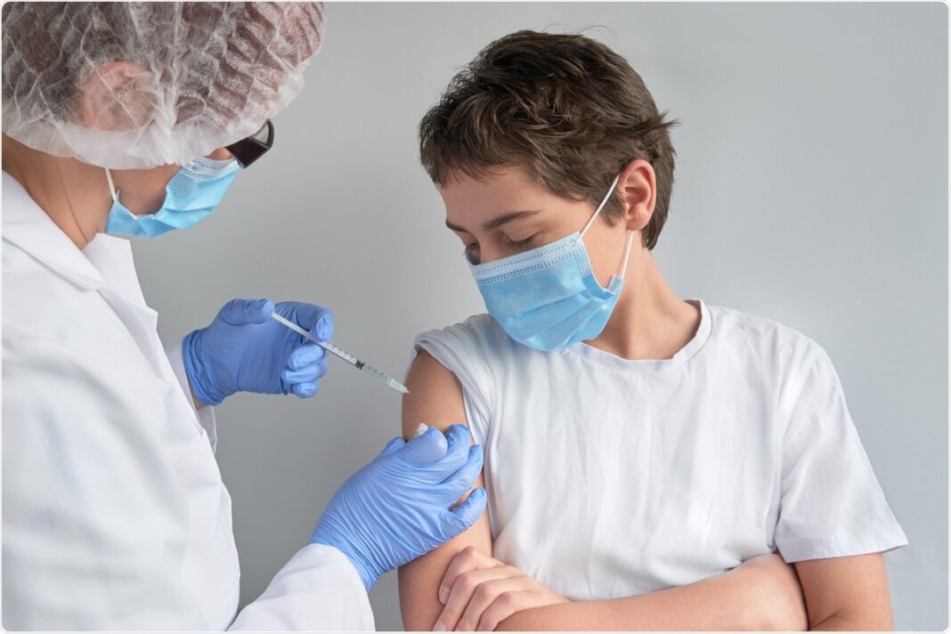 Vacinação contra a Covid-19 terá as três doses nesta sexta-feira