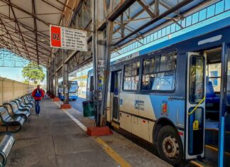 Horários em linhas de ônibus mudam a partir desta segunda Horários em linhas de ônibus mudam a partir desta segunda