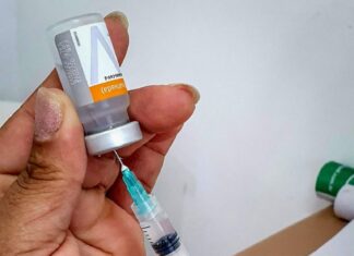 Rio Claro aplica dose de reforço em profissionais de saúde Rio Claro aplica dose de reforço em profissionais de saúde