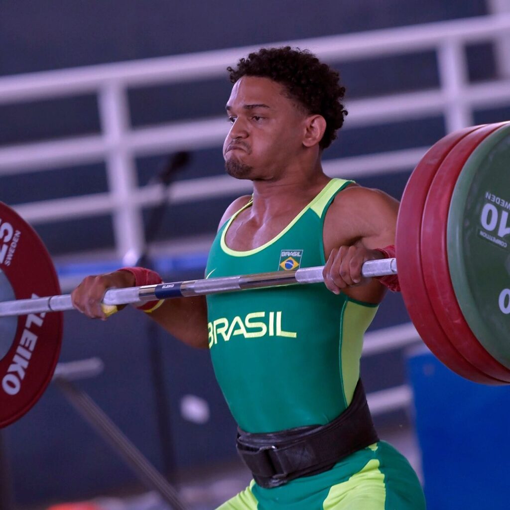 Letícia Moraes conquista medalha de bronze no arremesso