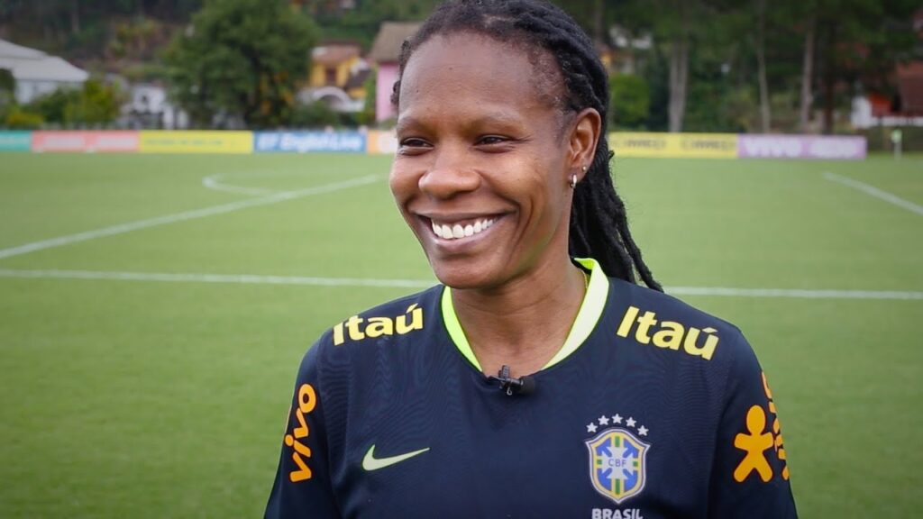 Seleção feminina de futebol estreia nesta quinta em torneio