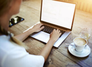 Governo diminui prazo de afastamento do trabalho por Covid-19 Governo diminui prazo de afastamento do trabalho por Covid-19