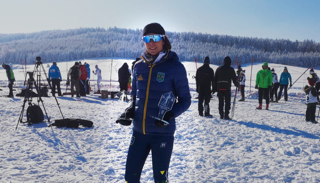 Jaqueline Mourão é prata em competição de esqui cross country
