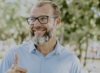 Denúncia vincula vereador à venda de computadores doados pelo Poupatempo Denúncia vincula vereador à venda de computadores doados pelo Poupatempo