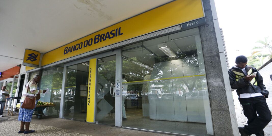 Bancos fecham no Carnaval e reabrem na quarta-feira