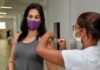 Vacinação contra Covid-19 vai até as 19h nesta quarta-feira Vacinação contra Covid-19 vai até as 19h nesta quarta-feira