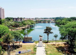 Quer ver um filme grátis? Lago Azul tem cinema ao vivo nesta sexta-feira Cinema ao vivo no Lago Azul nesta sexta-feira em Rio Claro