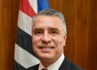 Nepotismo contradiz secretário sobre legalidade no governo Gustavo Nepotismo contradiz secretário sobre legalidade no governo Gustavo