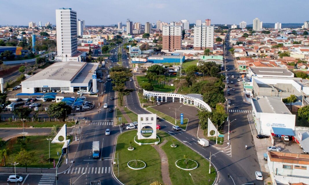 Rio Claro vai receber R$ 250 mil do programa Cidade Acessível para a construção de calçadas.