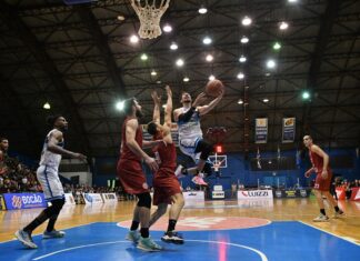 Rio Claro derrota o Paulistano e abre vantagem nos playoffs do NBB