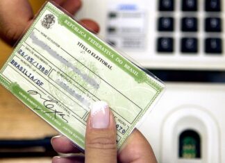 Cartórios eleitorais fazem plantão neste fim de semana para regularização de títulos Cartórios eleitorais fazem plantão neste fim de semana em RC