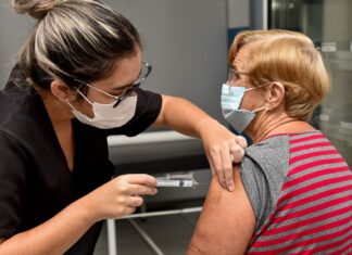 Vacinação contra a gripe atende todos os grupos prioritários em Rio Claro Vacinação contra a gripe atende todos os grupos prioritários em Rio Claro