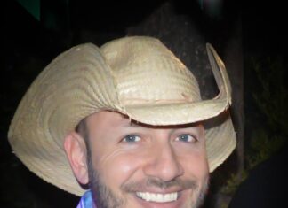 Bonsais & Boçais – Em sigilo, Gustavo revela que shows sertanejos terão patrocínio oculto Bonsais & Boçais – Em sigilo, Gustavo revela que shows sertanejos terão patrocínio oculto