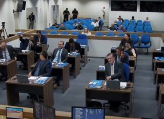 Câmara de Rio Claro tenta surfar na onda pró-armas Câmara de Rio Claro tenta surfar na onda pró-armas