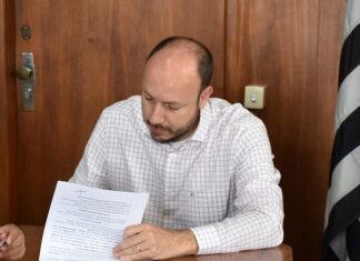 Gustavo prevê que estragos da chuva custarão até R$ 150 mi Gustavo prevê que estragos da chuva custarão até R$ 150 mi