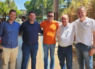 PL filia Tu Reginato e sinaliza permanência com Gustavo PL filia Tu Reginato e sinaliza permanência com Gustavo