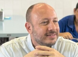 Governo Gustavo oferece um prato cheio para a oposição Governo Gustavo oferece um prato cheio para a oposição