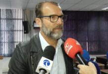 Moisés tem nova derrota, mas batalha no Tribunal prossegue Moisés tem nova derrota, mas batalha no Tribunal prossegue